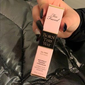 Too Faced Born This Way Concealer
